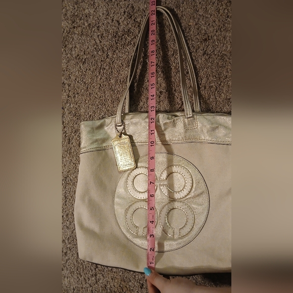 Coach Julia Perry Op Art Tote Ivory Shimmer Canvas Metallic Leather Bag EUC Rare - Picture 13 of 14
